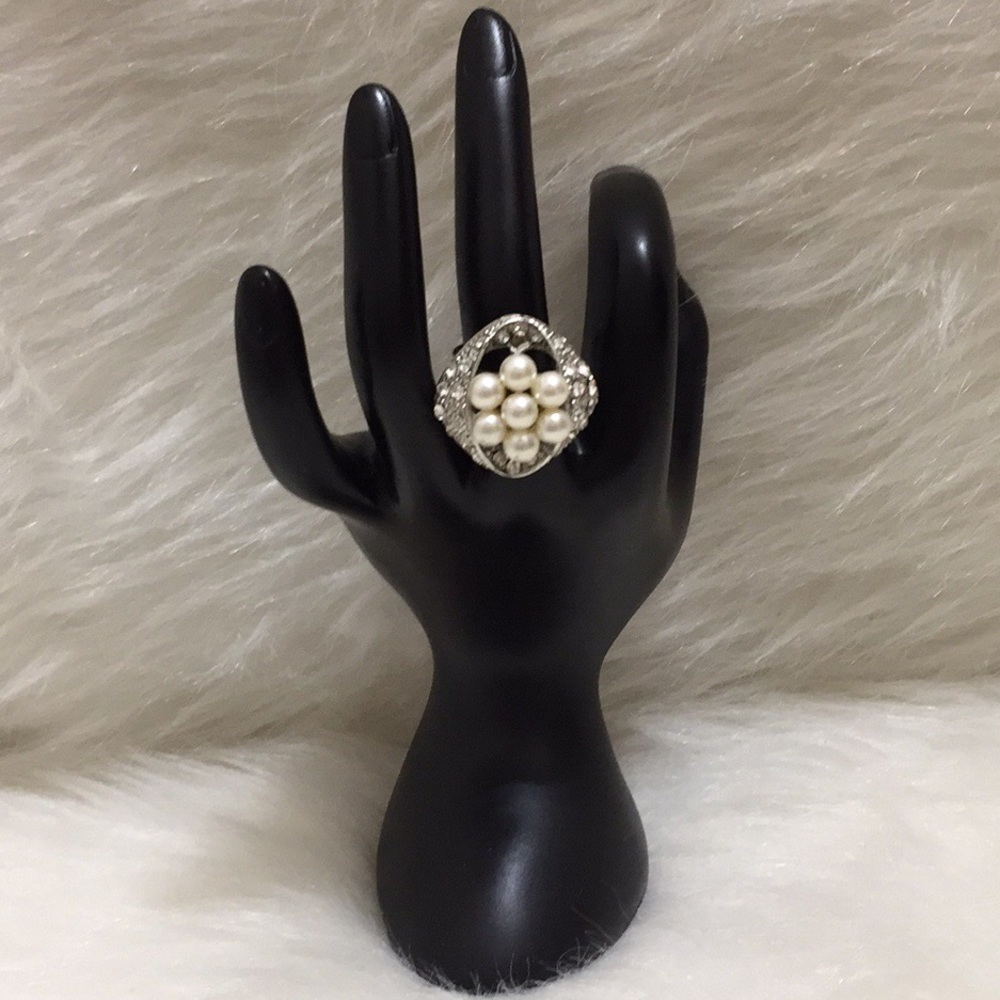 🌹Palm Beach Faux White Pearl Rhinestone Ring